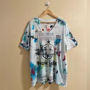 Snow Milk v neck kindness tee XL